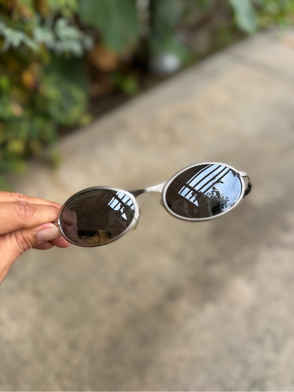 Silver Oval Sunglasses - Silver Frame, Gray Lenses